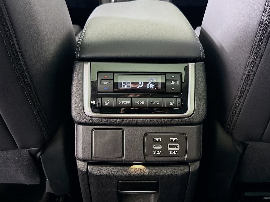 Used 2026 Subaru Ascent Limited AWD/4WD image 27