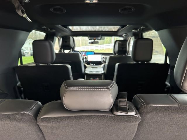 New 2026 Ford Expedition Platinum w/ Stealth Appearance Package image 31