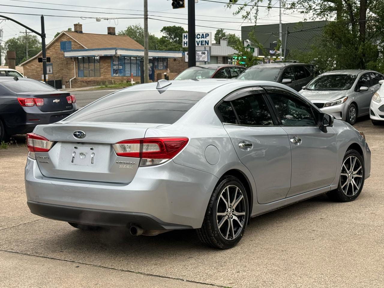 Used 2017 Subaru Impreza 2.0i Limited AWD/4WD image 4