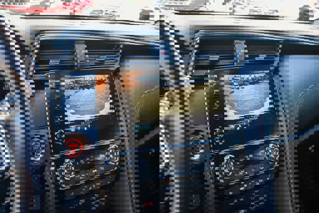 Used 2020 Honda Insight Touring image 24