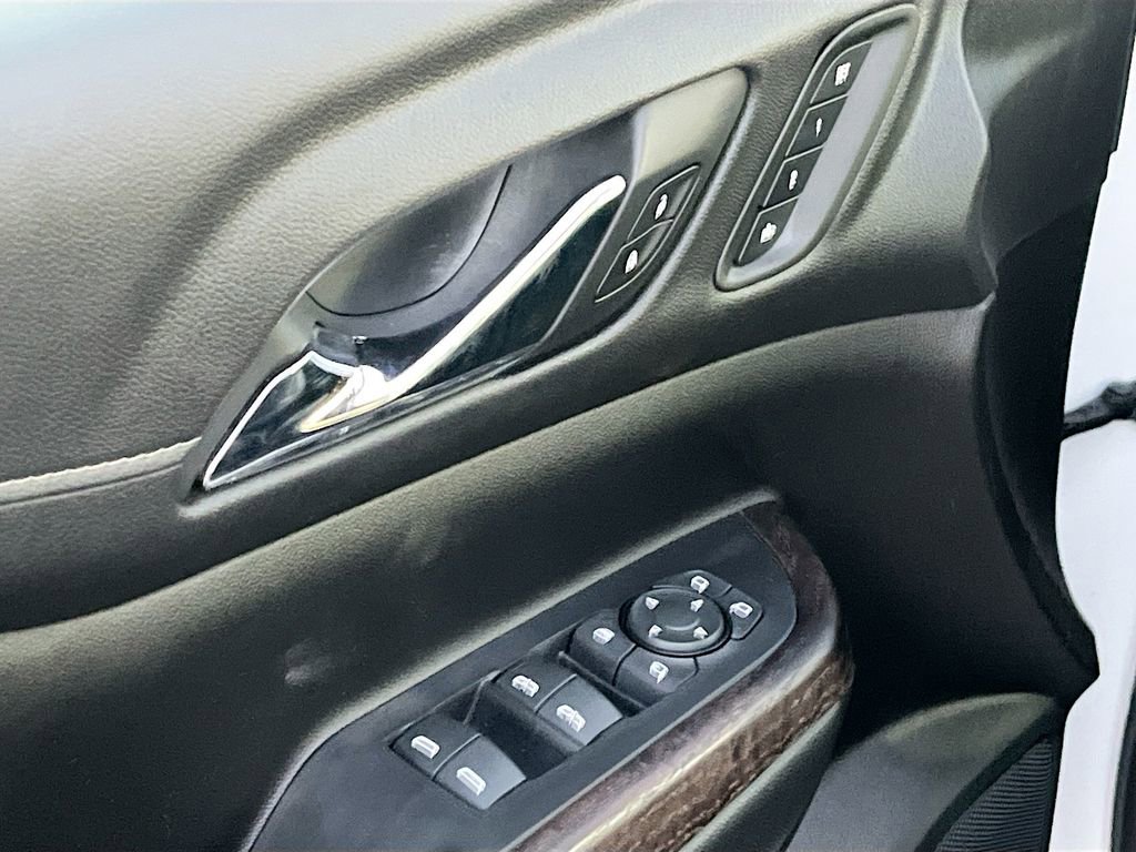 Used 2022 GMC Acadia Denali w/ Denali Technology Package image 18