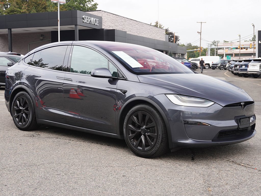Used 2022 Tesla Model X image 2