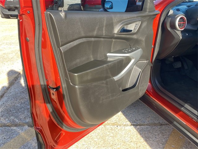 Used 2024 Chevrolet Trax RS w/ Driver Confidence Package image 18