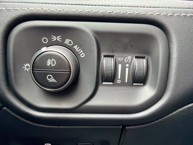 New 2027 RAM 1500 Limited AWD/4WD image 36