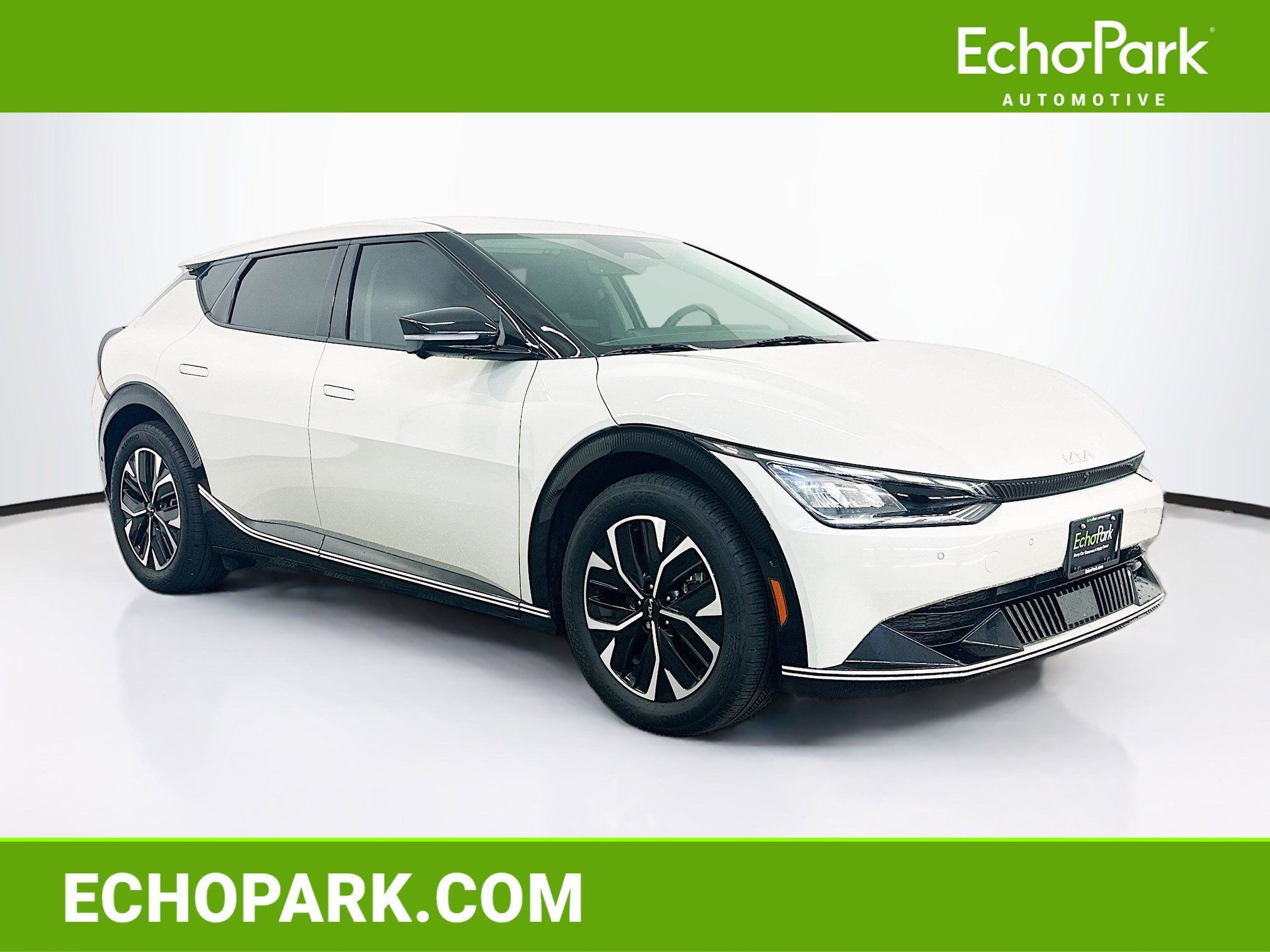 Used 2024 Kia EV6 Wind w/ Wind Technology Package AWD/4WD image 1