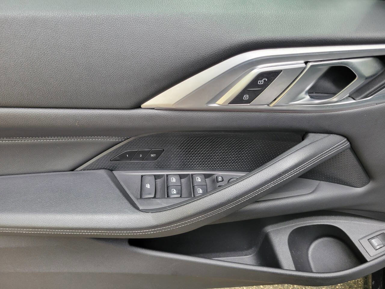 Used 2024 BMW 430i Convertible image 14