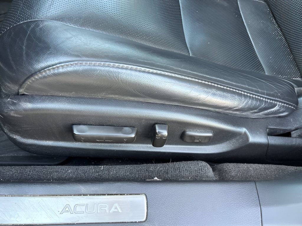 Used 2017 Acura TLX w/ Technology Package FWD image 17