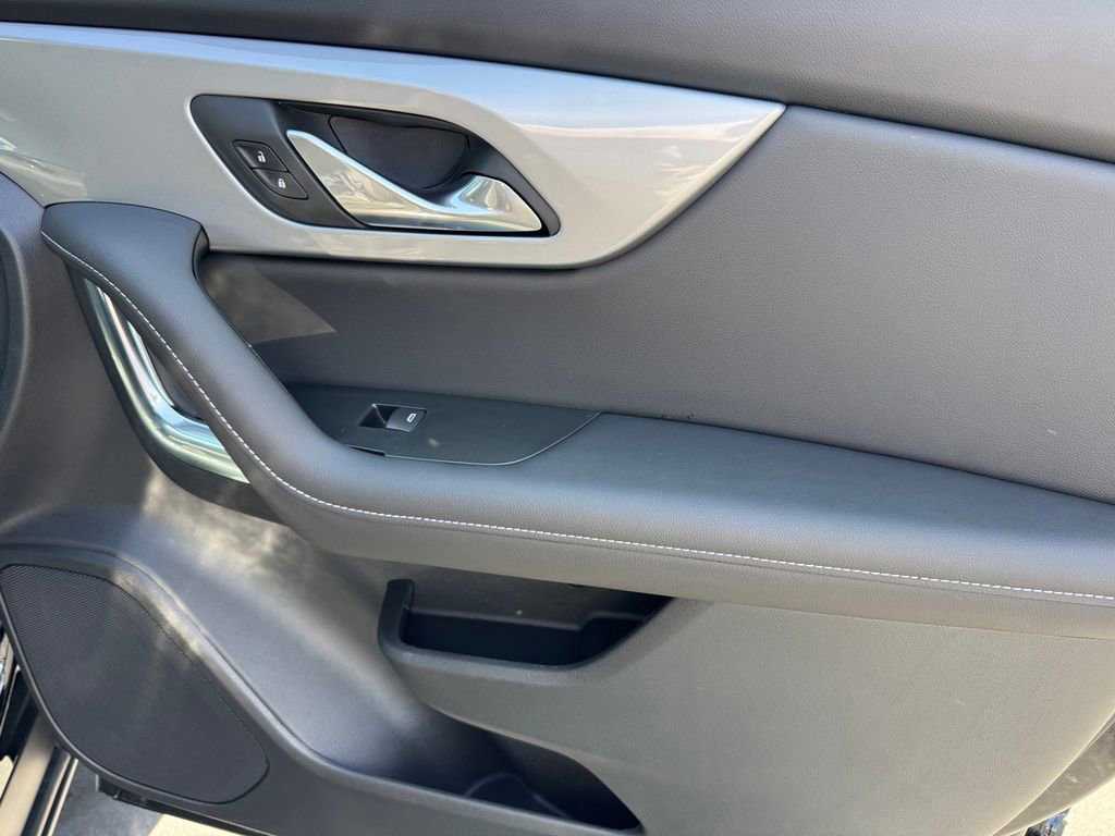 New 2026 Chevrolet Blazer LT FWD image 9