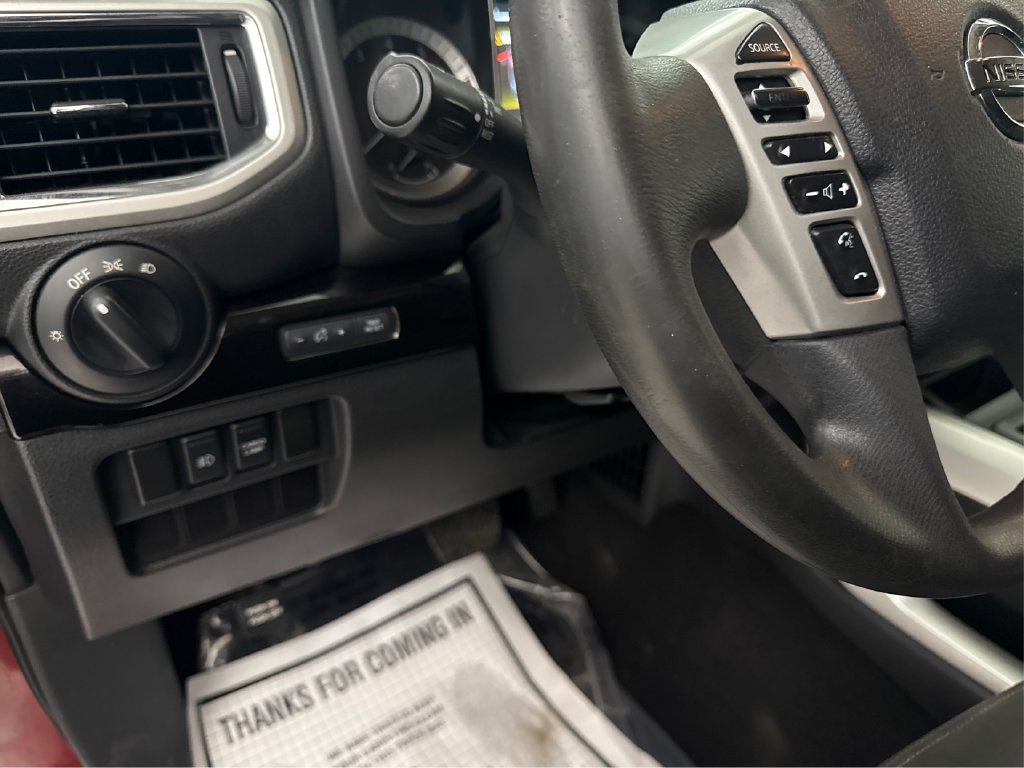 Used 2017 Nissan Titan SV RWD image 29