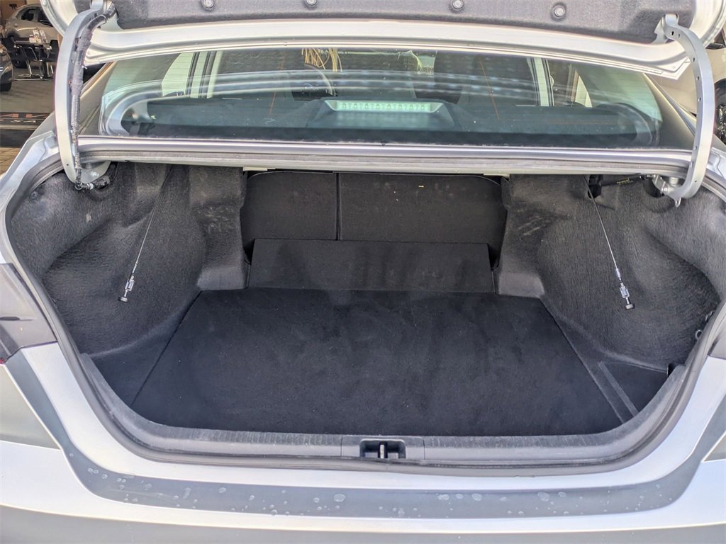 Used 2025 Toyota Camry LE image 28