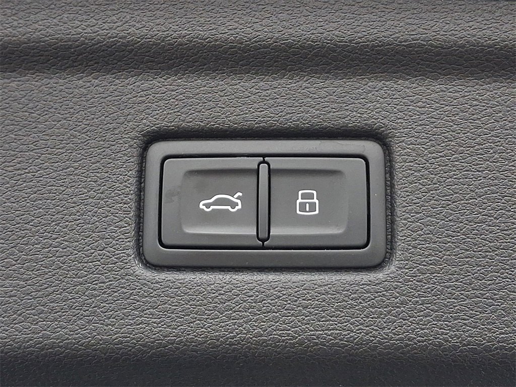 Used 2023 Audi S5 Premium image 29