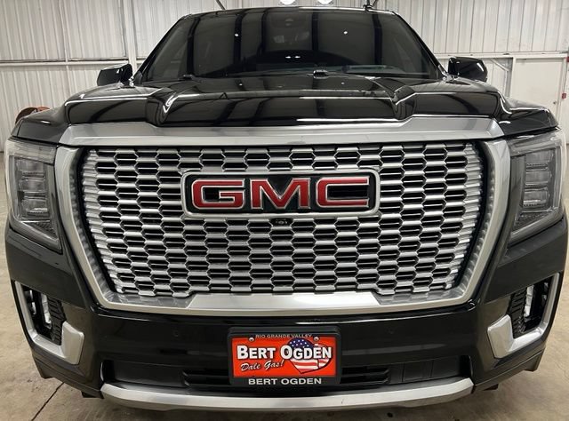 Used 2024 GMC Yukon Denali w/ Denali Reserve Package RWD image 2