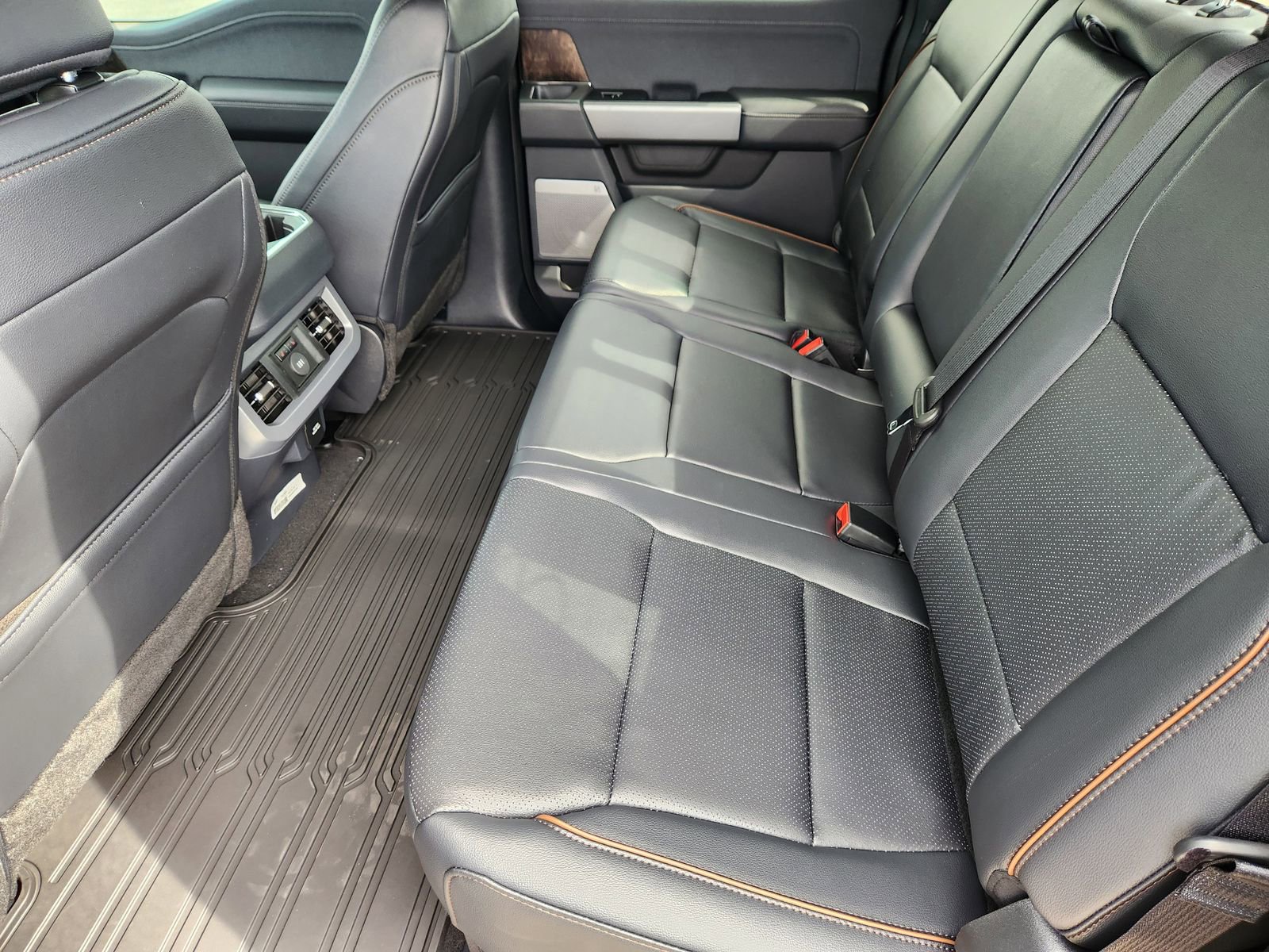 New 2026 Ford F250 Lariat w/ Tremor Off-Road Package image 23