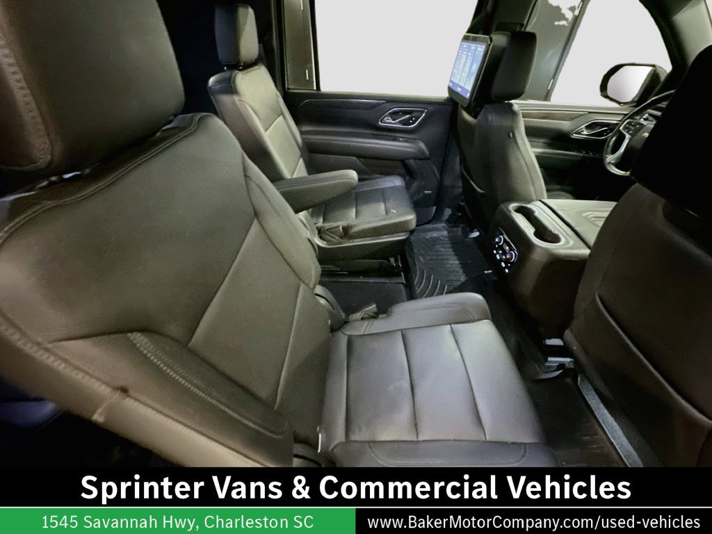Used 2021 Chevrolet Suburban LT w/ Luxury Package RWD image 29