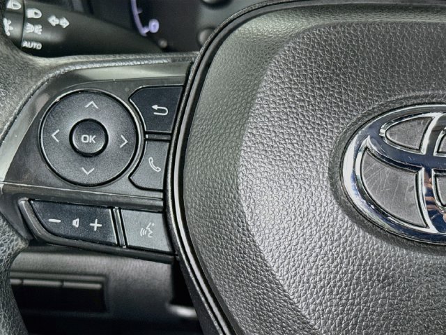 Used 2024 Toyota Corolla LE FWD image 11