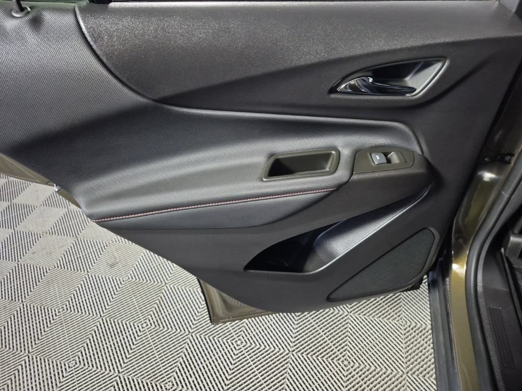 Certified 2024 Chevrolet Equinox RS w/ RS Leather Package FWD image 19