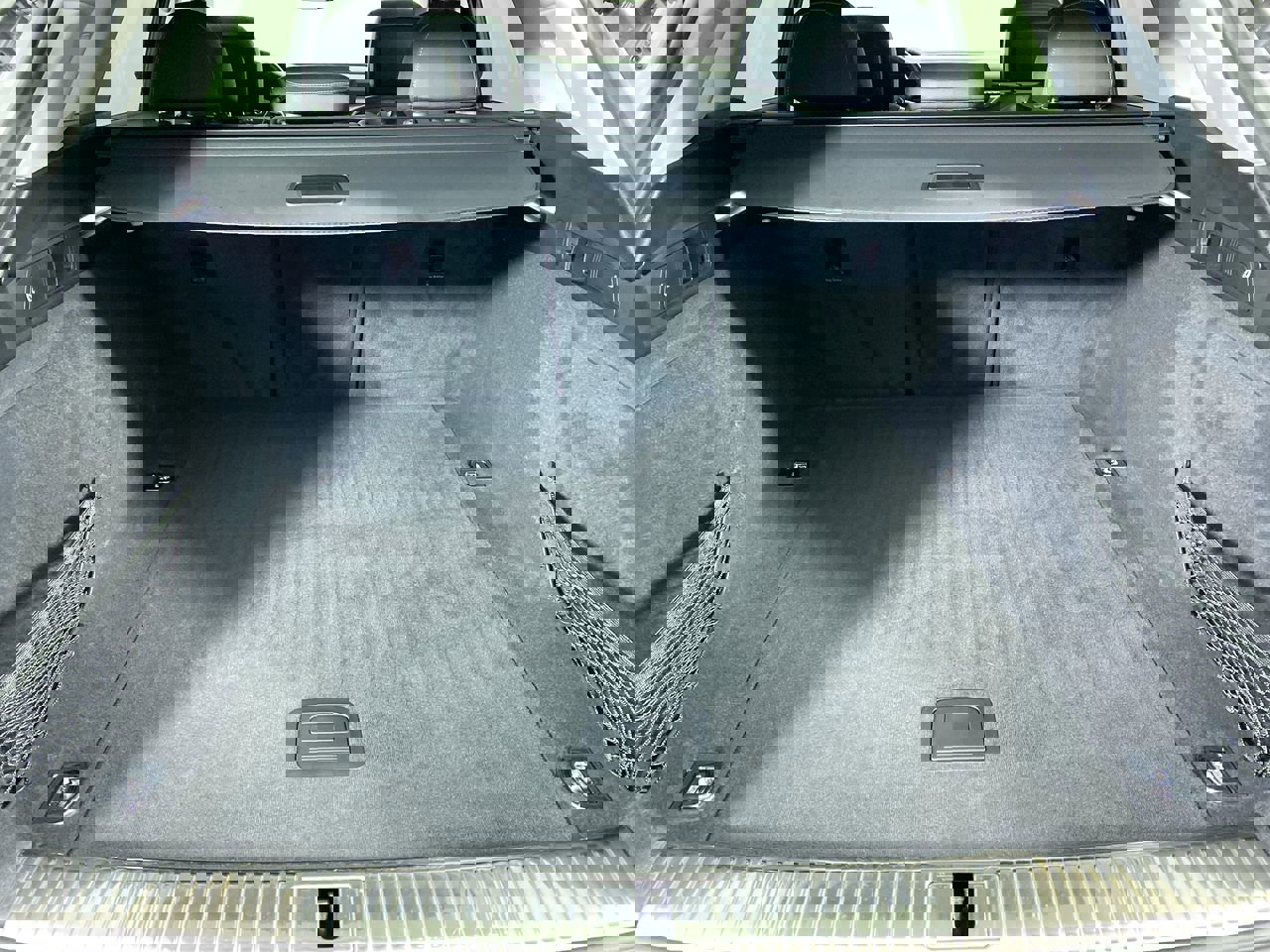 Certified 2022 Audi e-tron Premium Plus w/ Premium Plus Package image 35