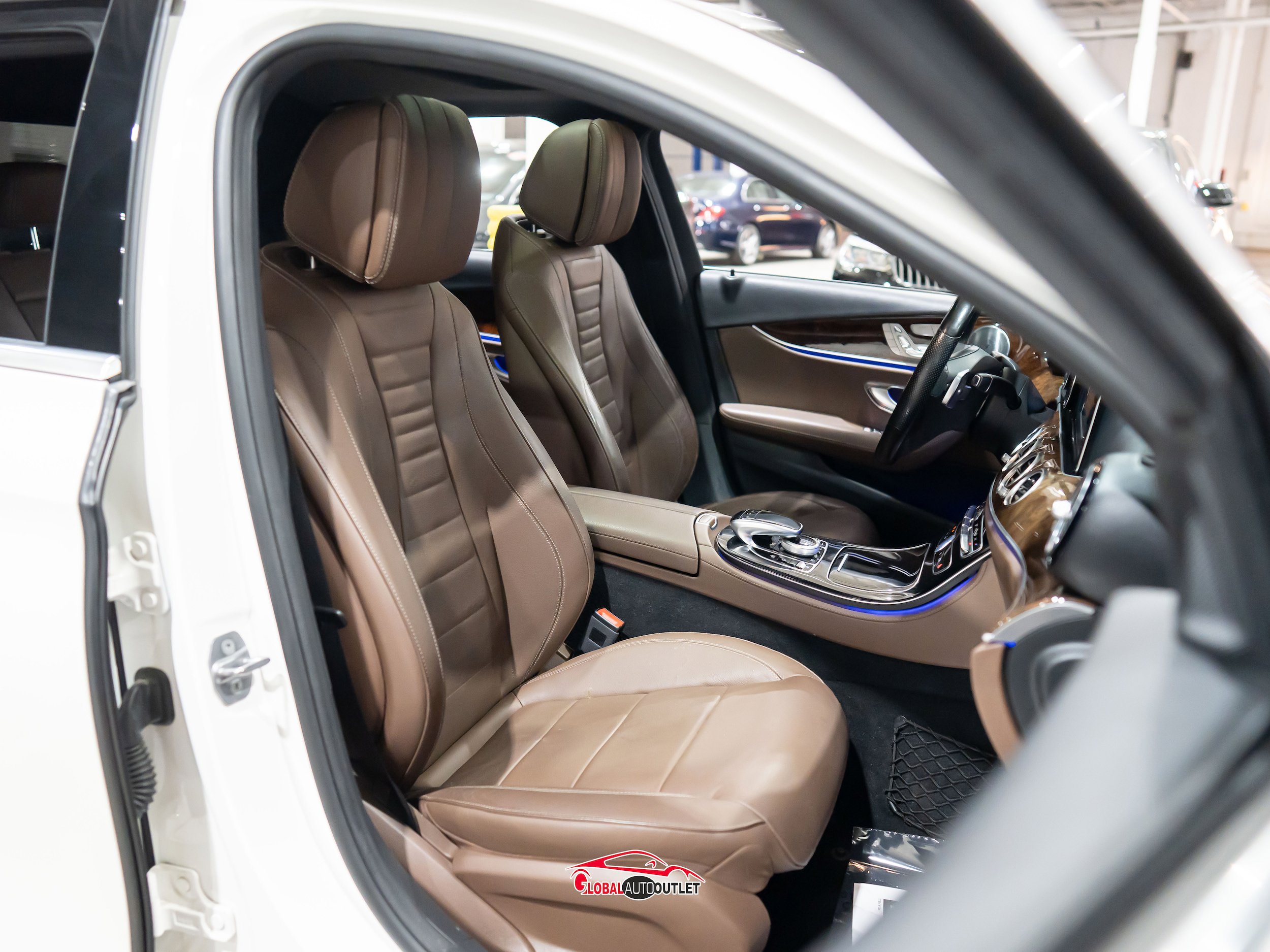 Used 2017 Mercedes-Benz E 300 4MATIC image 17
