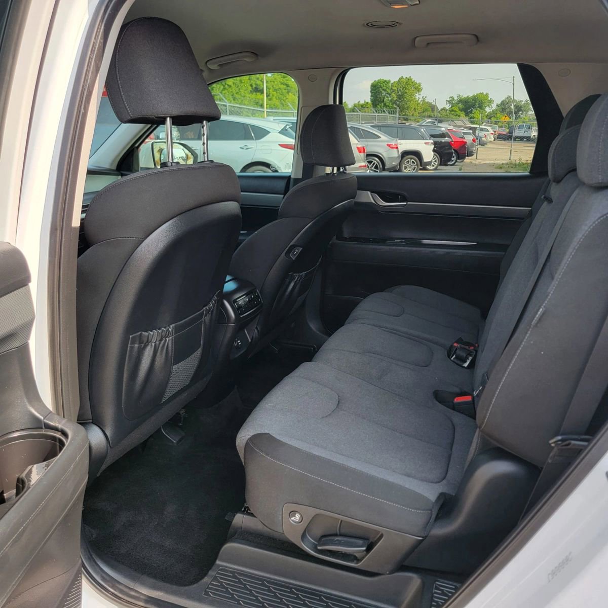 Used 2023 Hyundai Palisade SE image 9