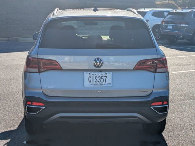 Certified 2024 Volkswagen Taos SEL image 5