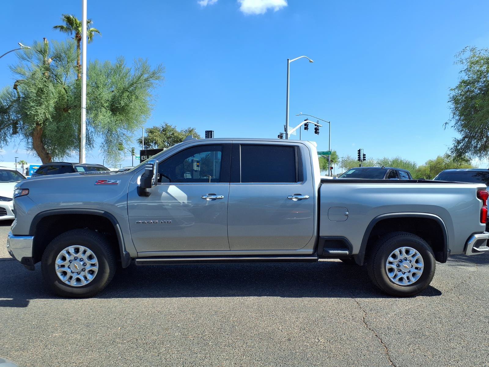 Used 2024 Chevrolet Silverado 2500 LTZ w/ LTZ Plus Package AWD/4WD image 10