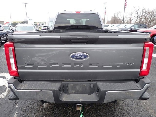 Used 2024 Ford F250 XLT image 4