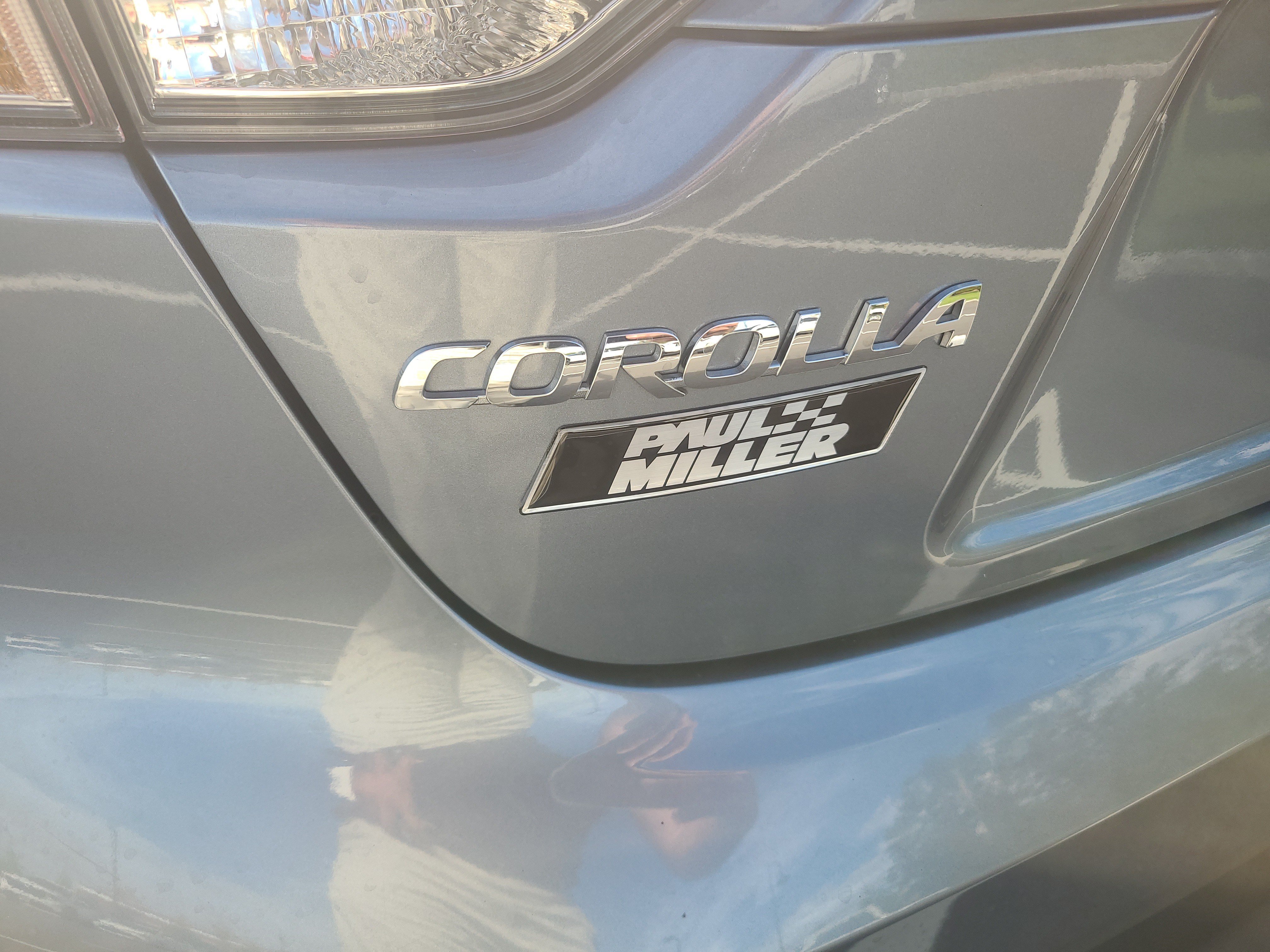 Certified 2025 Toyota Corolla LE FWD image 28