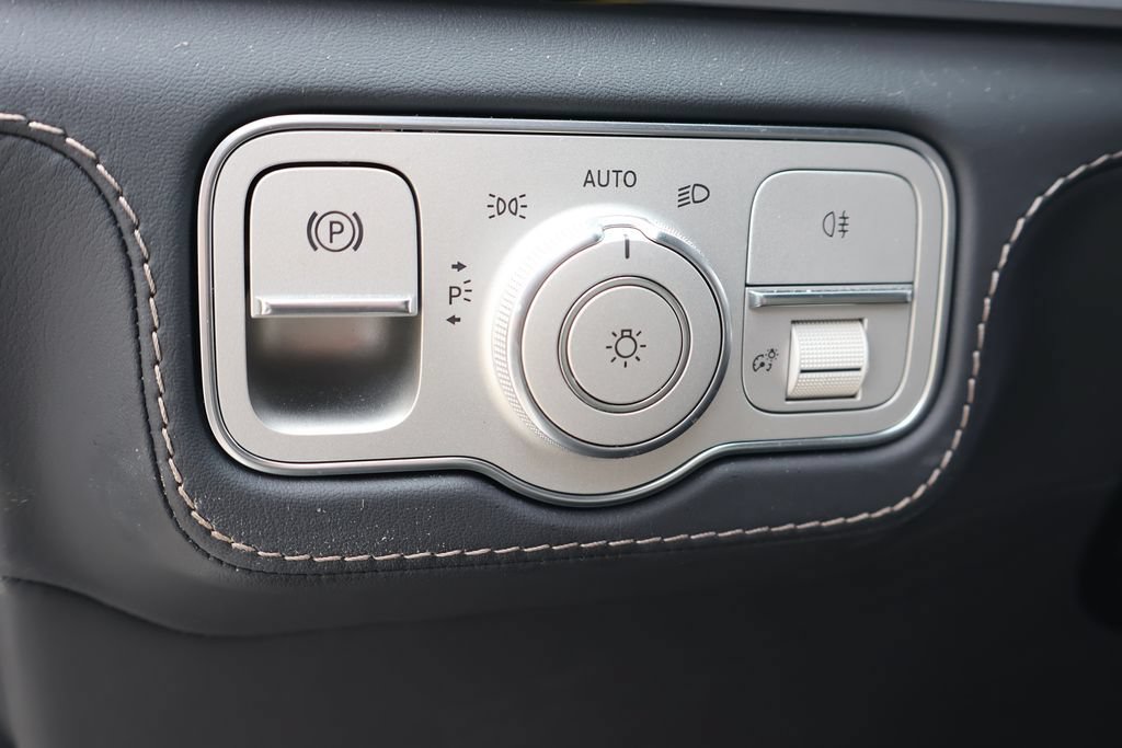 Used 2023 Mercedes-Benz GLE 53 AMG 4MATIC Coupe image 21