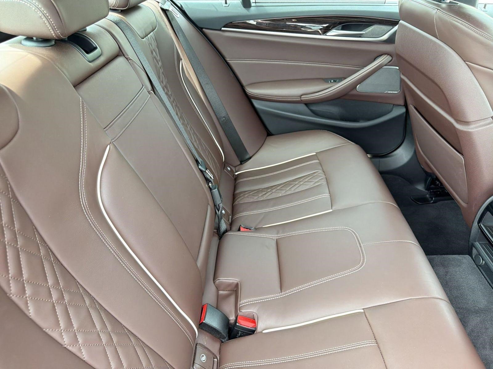 Certified 2023 BMW 540i w/ Executive Package RWD image 29