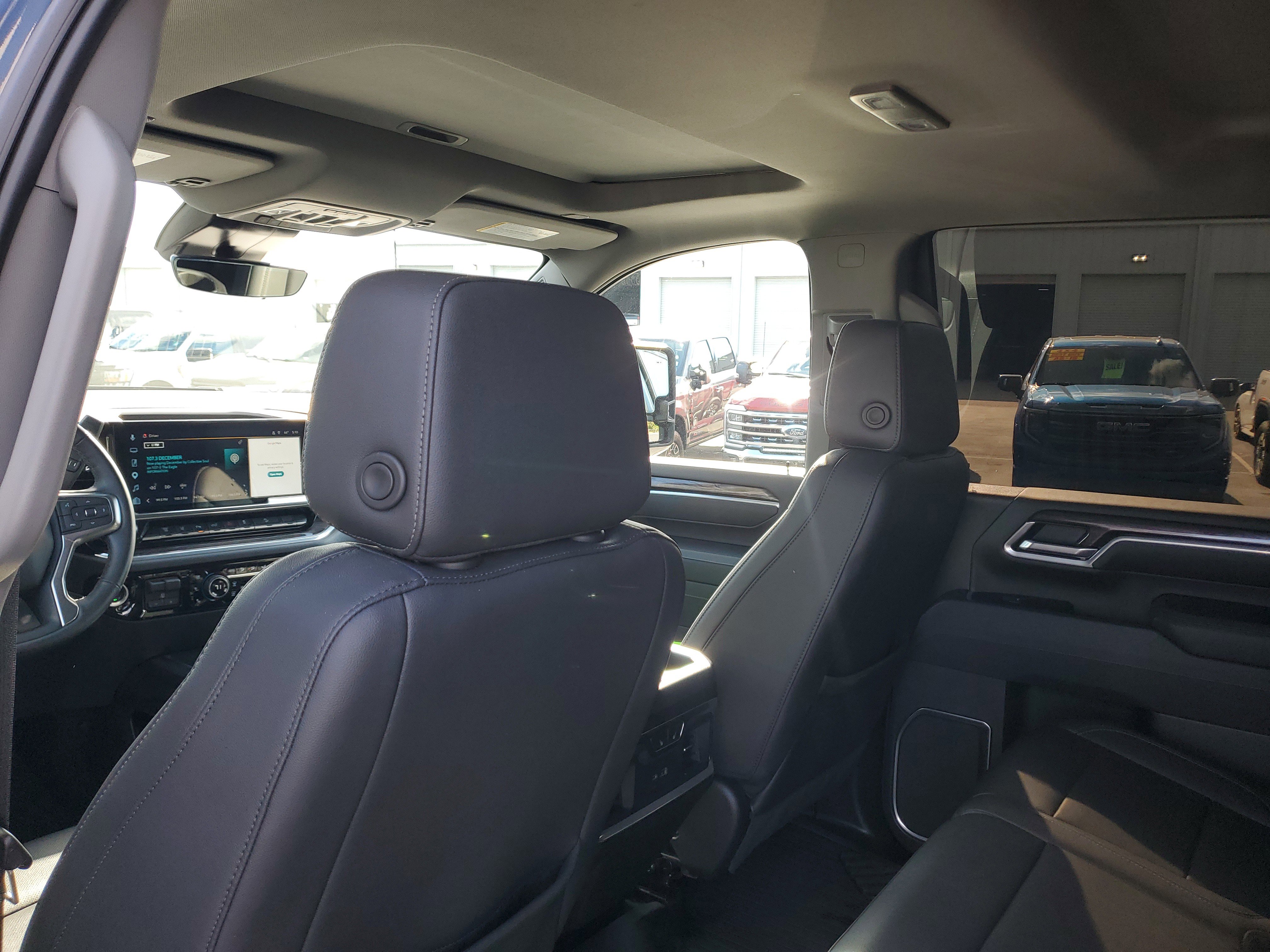 Used 2025 Chevrolet Silverado 3500 LTZ w/ LTZ Plus Package image 14