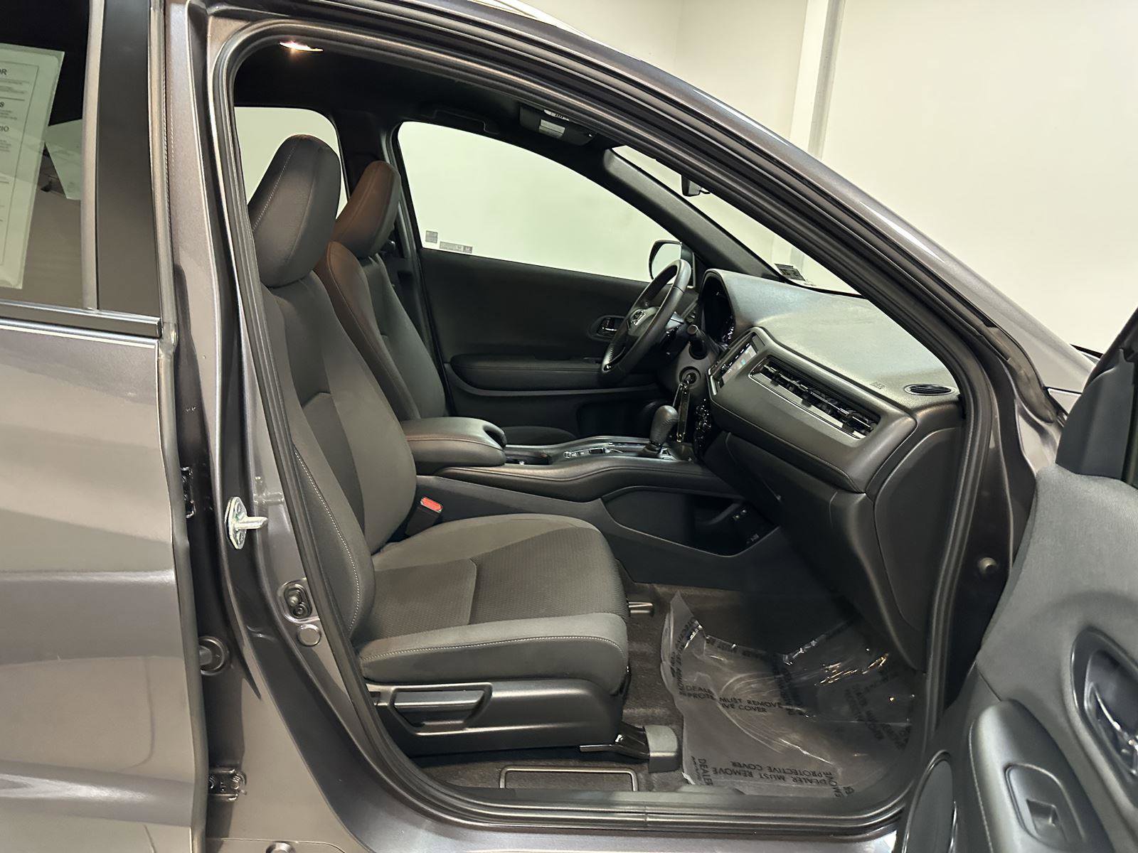 Certified 2022 Honda HR-V Sport image 38