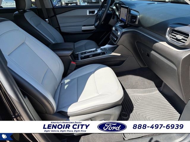 Certified 2021 Ford Explorer XLT w/ Equipment Group 202A RWD image 14