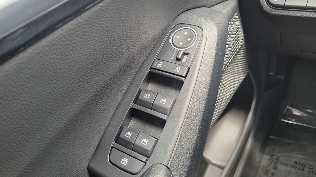 Used 2025 Kia Seltos EX w/ EX Sunroof Package FWD image 19