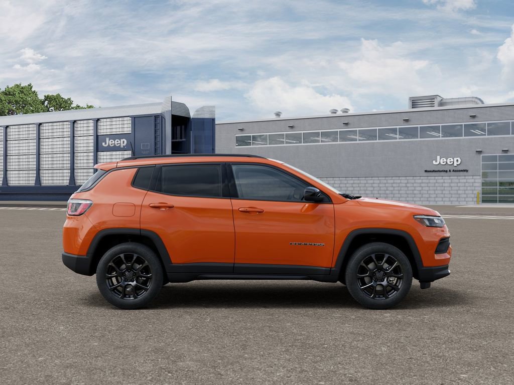 New 2026 Jeep Compass Latitude AWD/4WD image 21