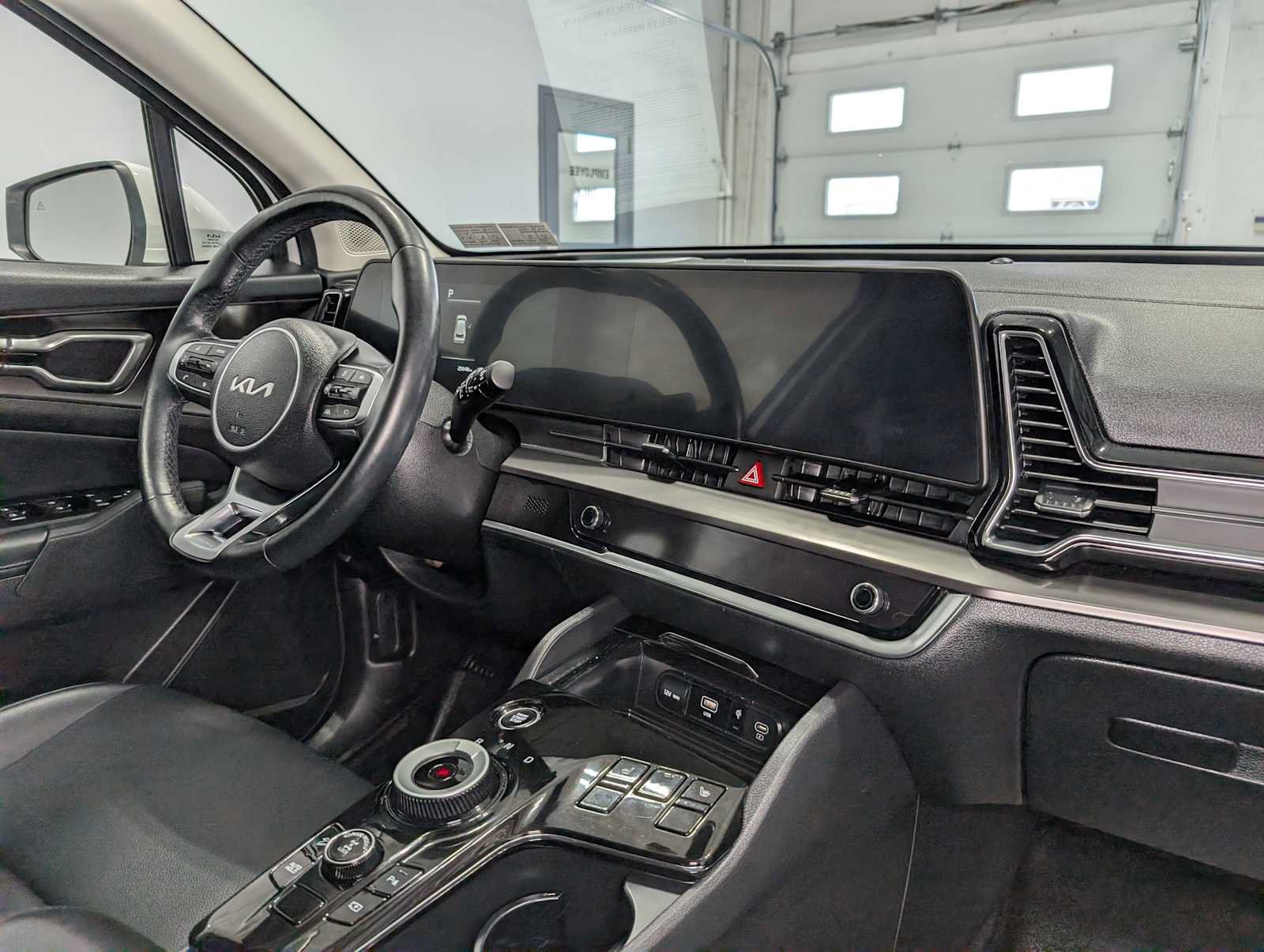 Used 2023 Kia Sportage EX AWD/4WD image 44