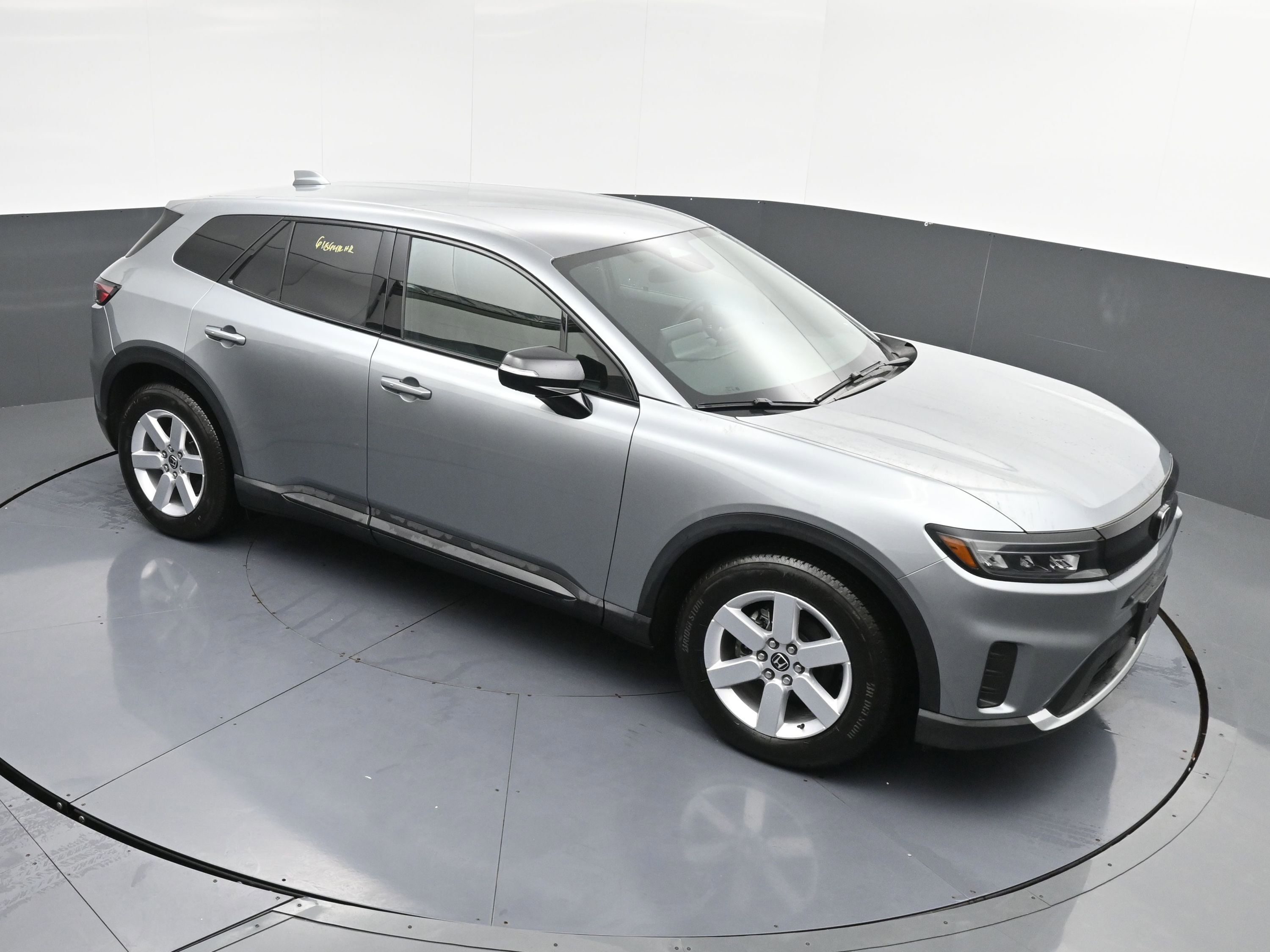 Used 2025 Honda Prologue EX image 33