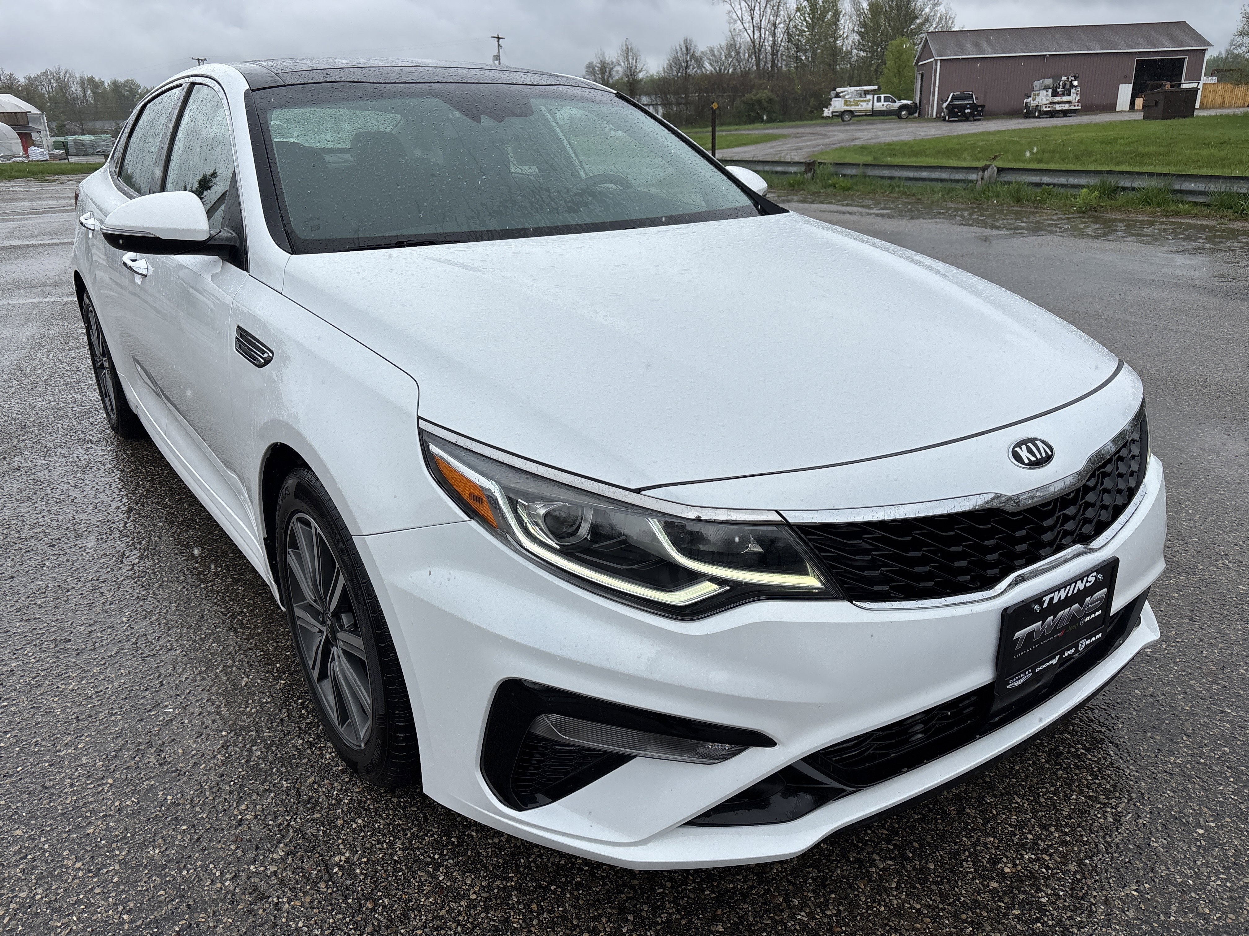 Used 2020 Kia Optima Premium FWD image 1