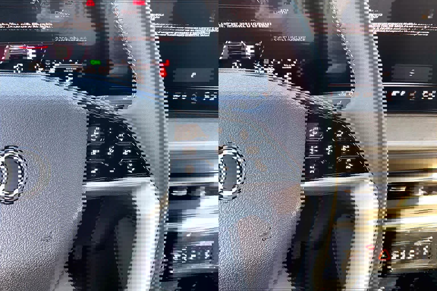 Certified 2025 Audi Q5 Premium w/ Convenience Package image 22