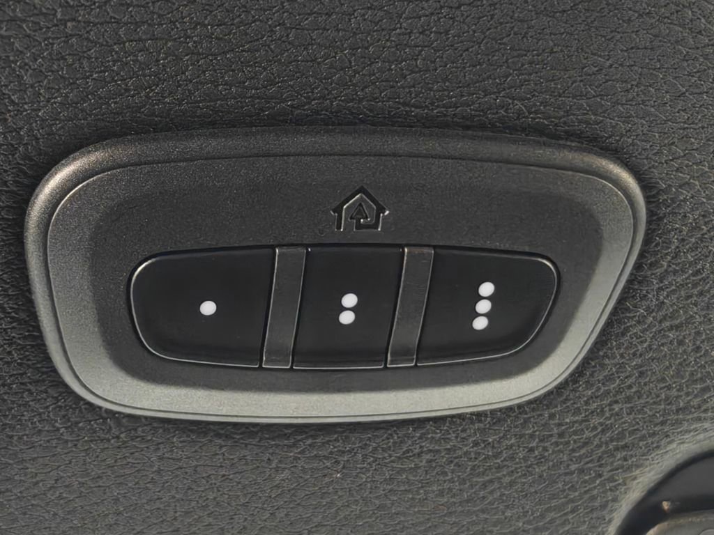 Used 2021 Jeep Wrangler Unlimited Rubicon w/ Dual Top Group image 12