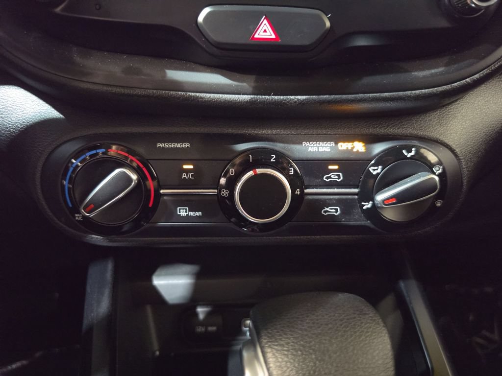 Used 2020 Kia Soul S FWD image 16