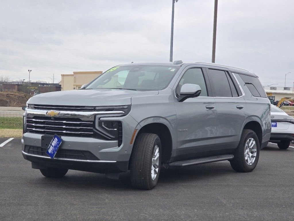 Used 2025 Chevrolet Tahoe LT image 7