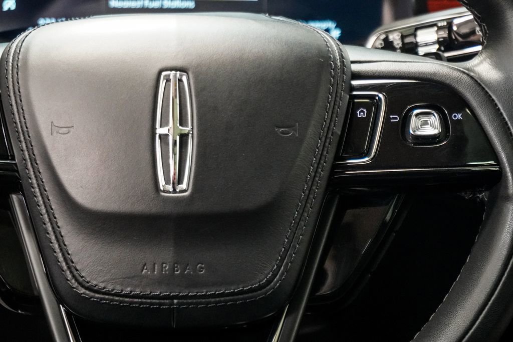 Used 2024 Lincoln Aviator Reserve AWD/4WD image 16