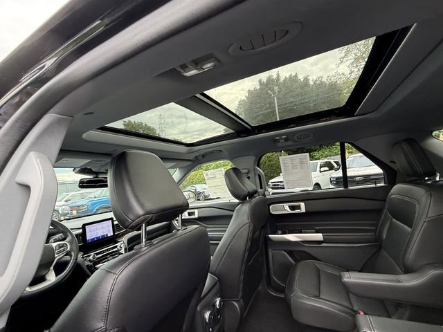 Certified 2021 Ford Explorer Limited w/ Hybrid Equipment Group 310A AWD/4WD image 19