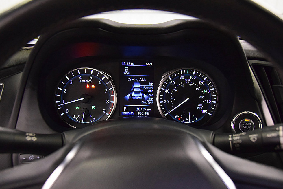 Used 2022 INFINITI Q60 3.0t Luxe w/ Essential Package AWD/4WD image 18