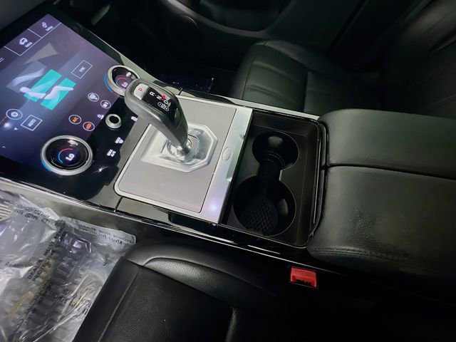 Used 2020 Land Rover Range Rover Evoque SE AWD/4WD image 25