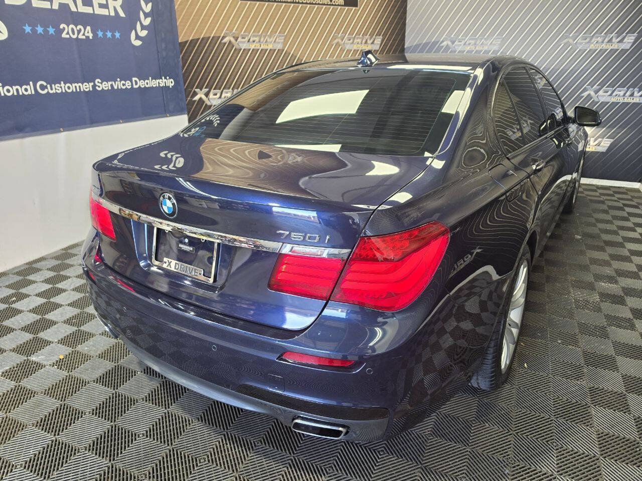 Used 2014 BMW 750i xDrive AWD/4WD image 12