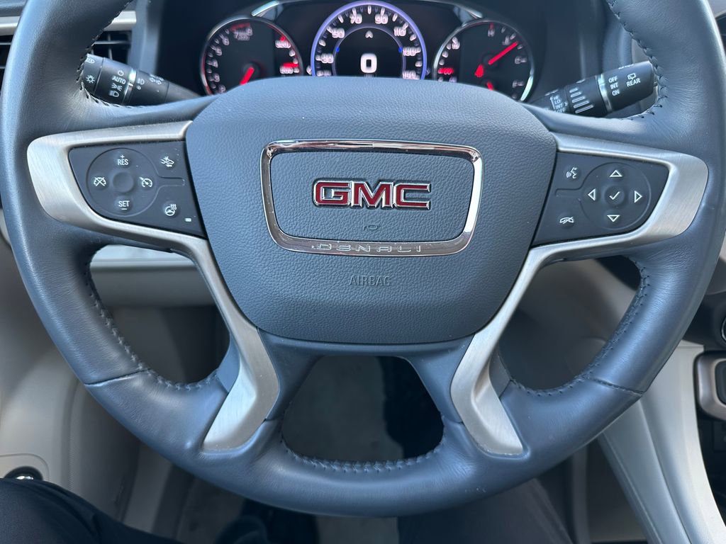 Used 2022 GMC Acadia Denali w/ Denali Ultimate Package image 3