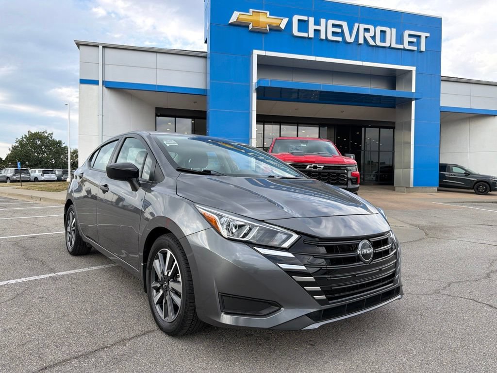 Used 2024 Nissan Versa S w/ S Plus Package FWD image 1
