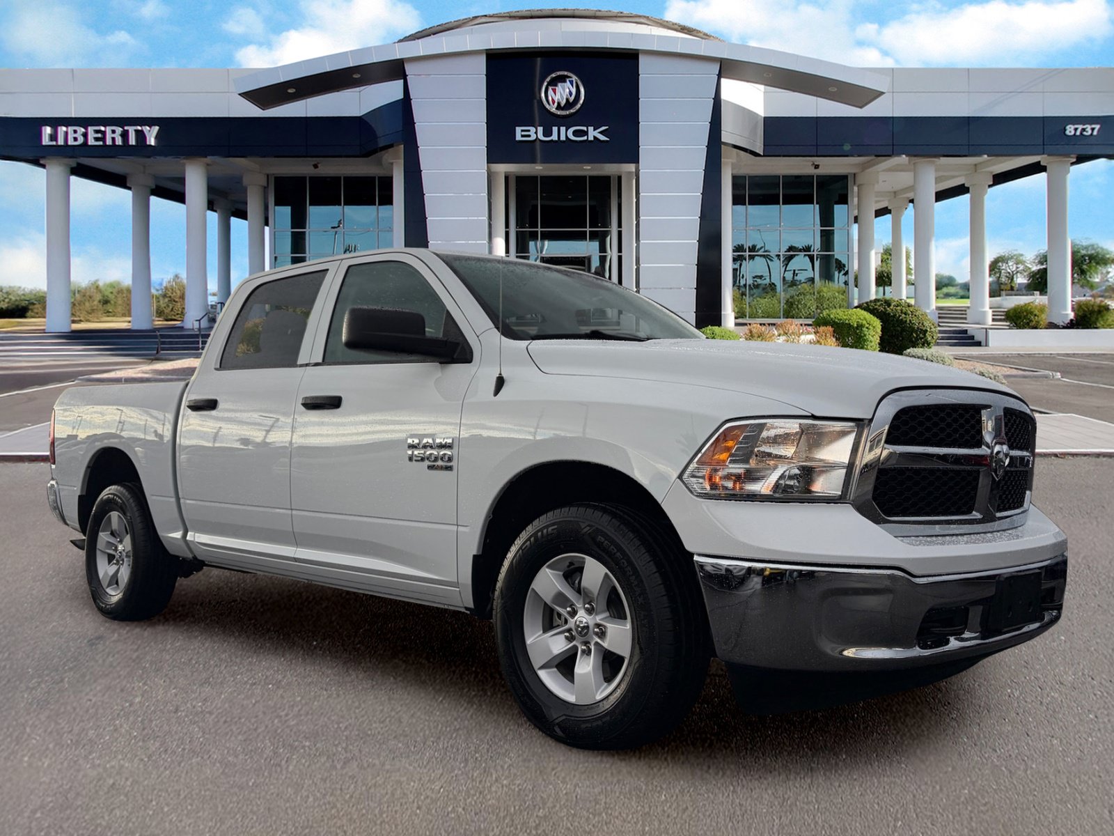 Used 2022 RAM 1500 Classic SLT w/ Electronics Group AWD/4WD image 2