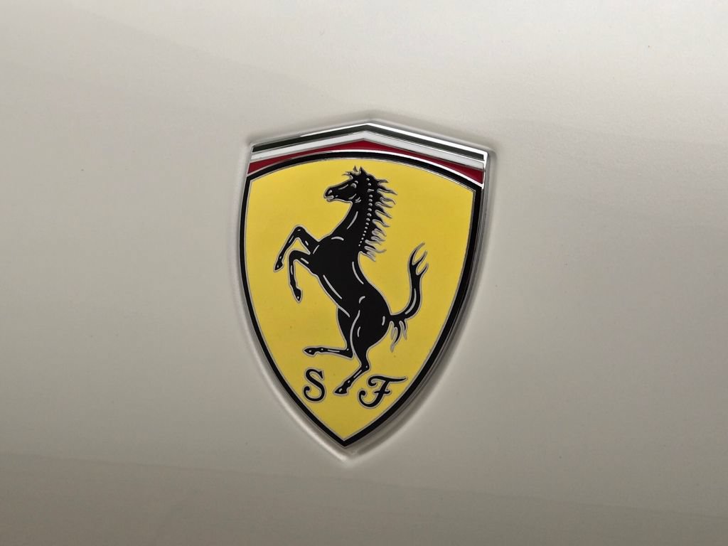 Used 2026 Ferrari Roma Spider RWD image 16